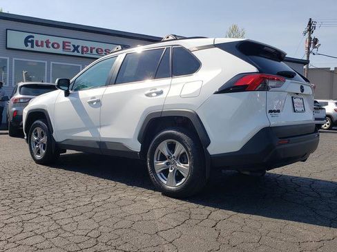 Used 2024 Toyota RAV4 XLE w/ Convenience Package AWD/4WD image 6