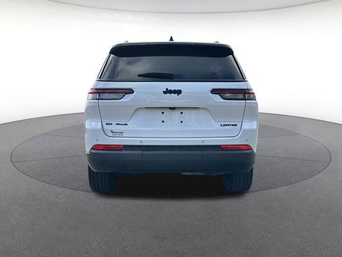 Certified 2023 Jeep Grand Cherokee L Limited w/ Black Appearance Package image 4