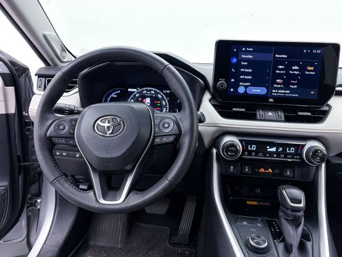 Used 2024 Toyota RAV4 XLE Premium w/ Weather Package AWD/4WD image 5