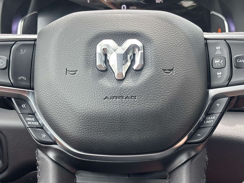 New 2026 RAM 1500 Big Horn AWD/4WD image 14