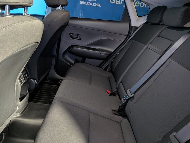 Used 2025 Hyundai Kona SEL AWD/4WD image 17