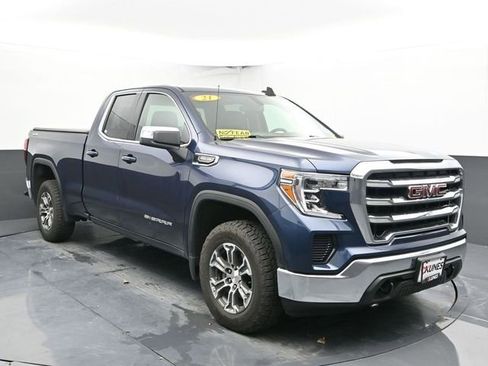 Used 2021 GMC Sierra 1500 SLE image 2
