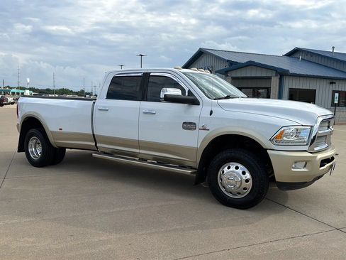 Used 2015 RAM 3500 Laramie Longhorn w/ Convenience Group AWD/4WD image 30