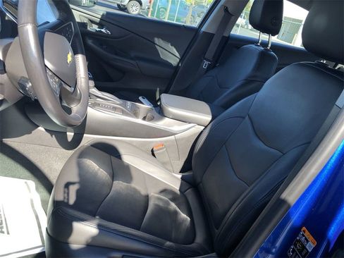 Used 2017 Chevrolet Volt Premier w/ Driver Confidence II Package image 11