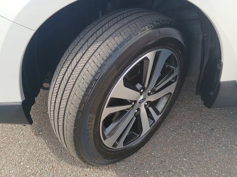 Used 2018 Subaru Outback 2.5i Limited image 10