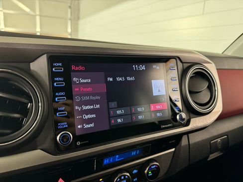 Used 2022 Toyota Tacoma SR5 image 21