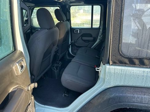Used 2023 Jeep Wrangler Unlimited Sport AWD/4WD image 6
