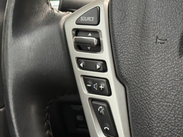 Used 2017 Nissan Titan PRO-4X AWD/4WD image 10