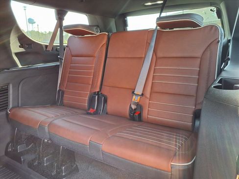 Used 2024 GMC Yukon XL Denali Ultimate AWD/4WD image 24