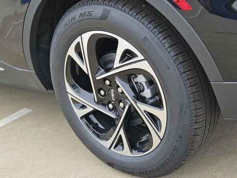 New 2026 Lincoln Nautilus Premier image 8