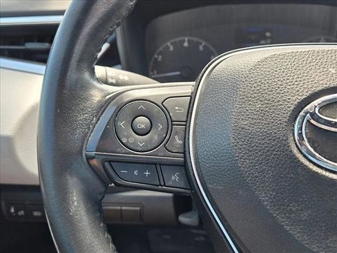 Used 2023 Toyota Corolla SE image 11