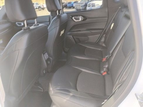 New 2026 Jeep Compass Latitude image 13