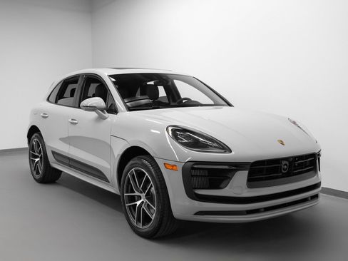 New 2026 Porsche Macan S image 10
