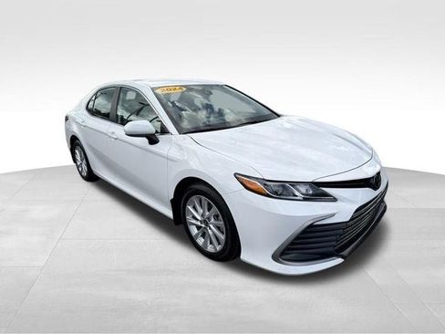 Used 2024 Toyota Camry LE AWD/4WD image 3
