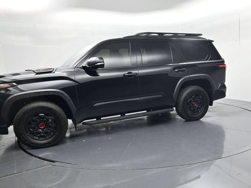 Used 2025 Toyota Sequoia TRD Pro AWD/4WD image 4