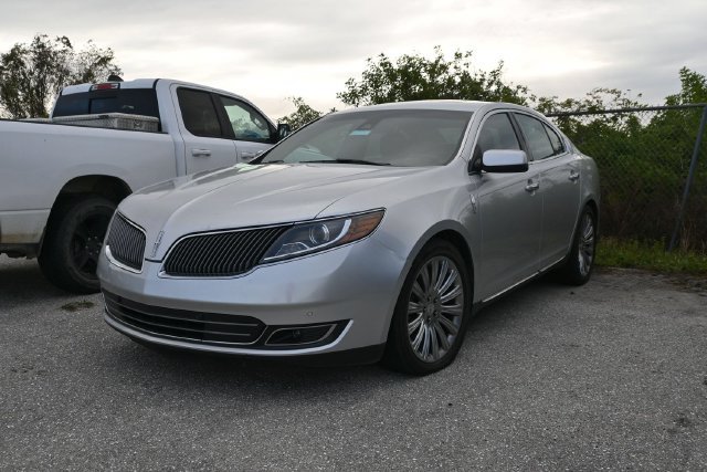 Used 2015 Lincoln MKS w/ Equipment Group 101A FWD image 5