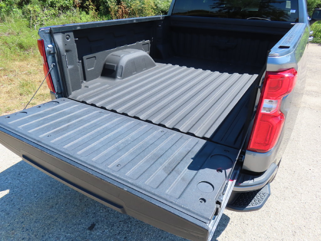 Used 2019 Chevrolet Silverado 1500 RST AWD/4WD image 14