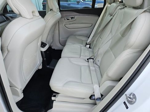 Used 2023 Volvo XC90 T8 Ultimate image 12
