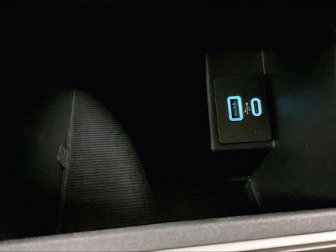 Certified 2024 Ford Edge SEL image 30