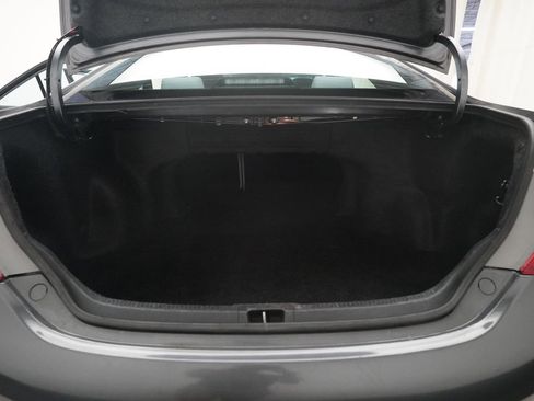 Used 2014 Toyota Camry LE FWD image 10