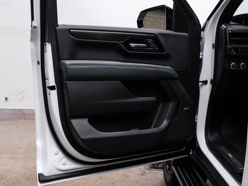 Used 2026 GMC Yukon AT4 w/ AT4 Premium Plus Package AWD/4WD image 75