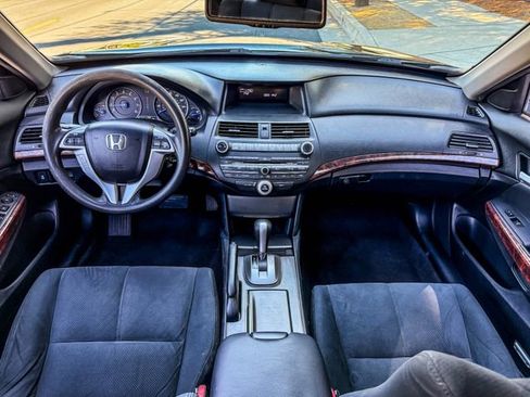 Used 2012 Honda Crosstour EX image 27