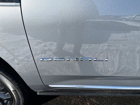 Used 2023 GMC Yukon Denali w/ Max Trailering Package image 10
