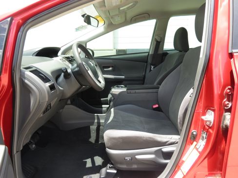 Used 2014 Toyota Prius V Two FWD image 26