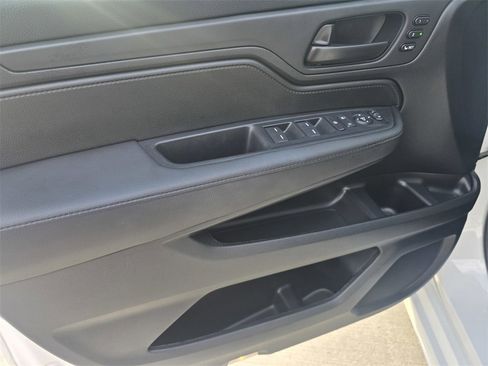 Used 2025 Honda Odyssey Sport-L image 23