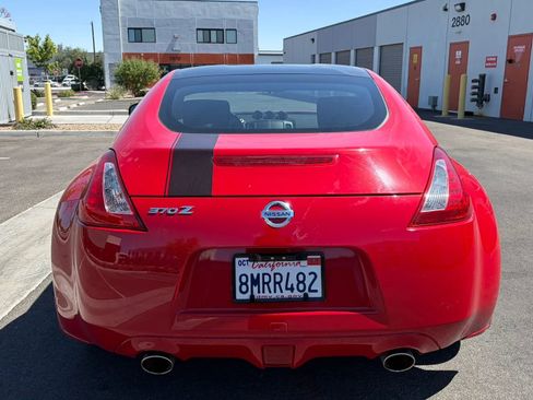 Used 2016 Nissan 370Z Coupe image 4