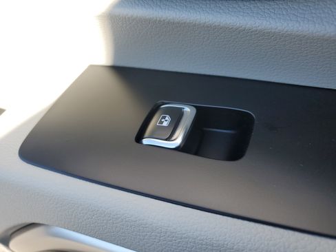 New 2025 Kia Telluride S image 15