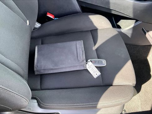 Used 2023 Nissan Rogue S image 20