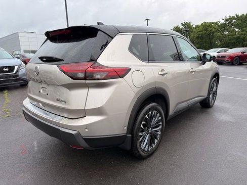 Certified 2025 Nissan Rogue SL w/ Tech Package AWD/4WD image 5