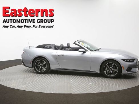 Used 2025 Ford Mustang Premium RWD image 43