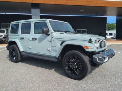 Used 2024 Jeep Wrangler Unlimited Sahara w/ Technology Group