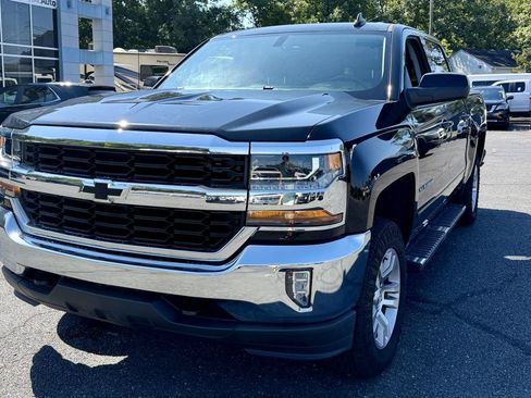 Used 2018 Chevrolet Silverado 1500 LT w/ All Star Edition AWD/4WD image 4