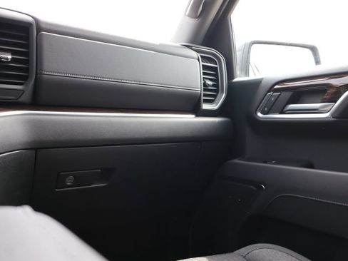 Used 2023 GMC Sierra 1500 Elevation image 41