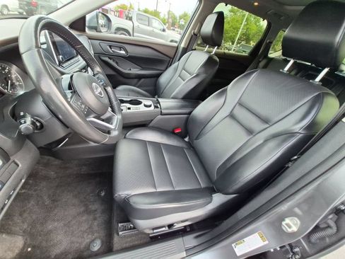 Used 2023 Nissan Rogue SV w/ SV Premium B Package AWD/4WD image 11