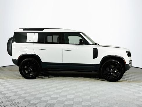 Used 2023 Land Rover Defender 110 SE AWD/4WD image 4