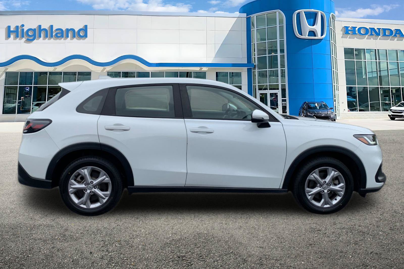 Certified 2024 Honda HR-V LX image 6