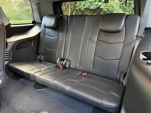 Used 2017 Cadillac Escalade Premium Luxury image 22