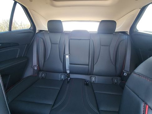 Used 2023 Buick Envision Essence w/ Sport Touring Package image 25