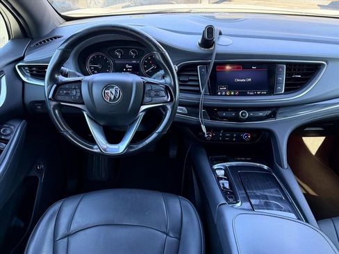 Used 2023 Buick Enclave Essence FWD image 12
