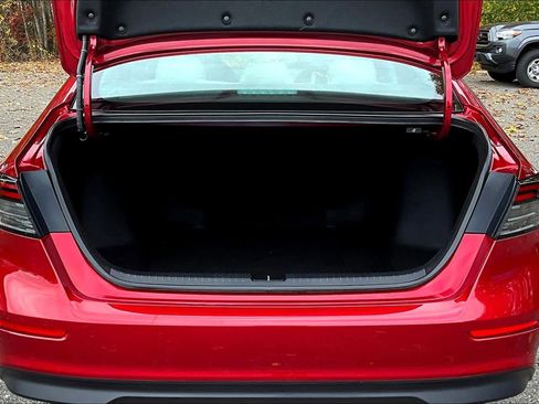 Used 2023 Honda Accord LX image 29