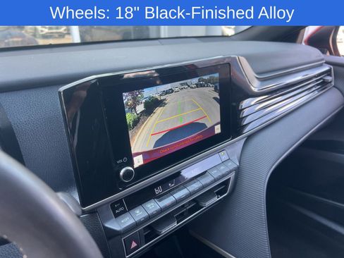 Used 2025 Toyota Camry SE w/ Convenience Package FWD image 14