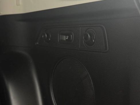 Used 2021 Subaru Forester Touring w/ Popular Package #2 image 8