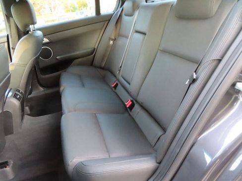 Used 2009 Pontiac G8 GXP RWD image 24