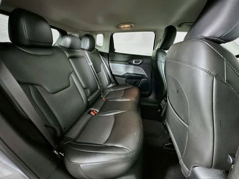 Used 2022 Jeep Compass Latitude AWD/4WD image 31