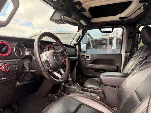 Used 2020 Jeep Gladiator Rubicon AWD/4WD image 4