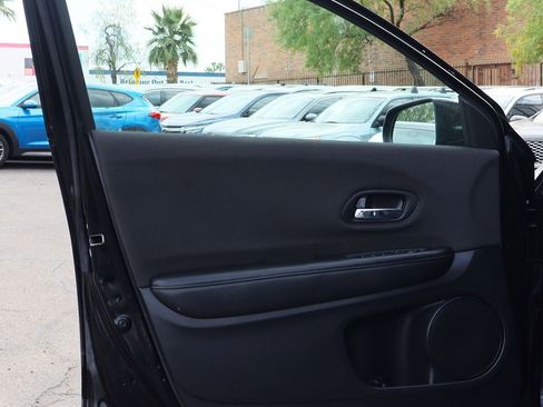 Used 2021 Honda HR-V Sport image 35